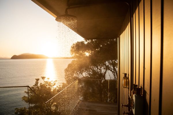 Award-Winning EcoCabin in Sydney National Park: Cape Mackerel Cabin w/ Palm Beach & Pittwater Views