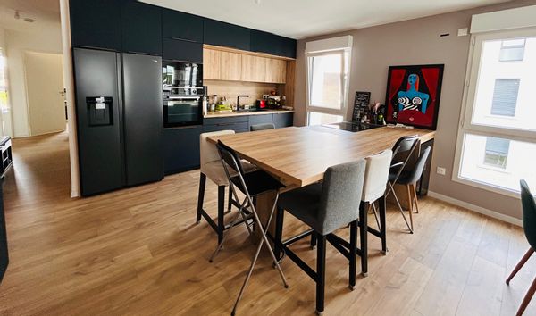 La Madeleine, entrée Vieux-Lille -93m2, 3 chambres - terrasse et roof top! 7 min de Gare Lille Fdres