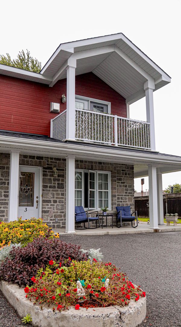 Mark & Meg's house - Ottawa Canada