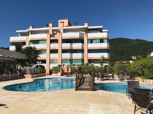 L'appartement en bord de mer de Leila et Caterina