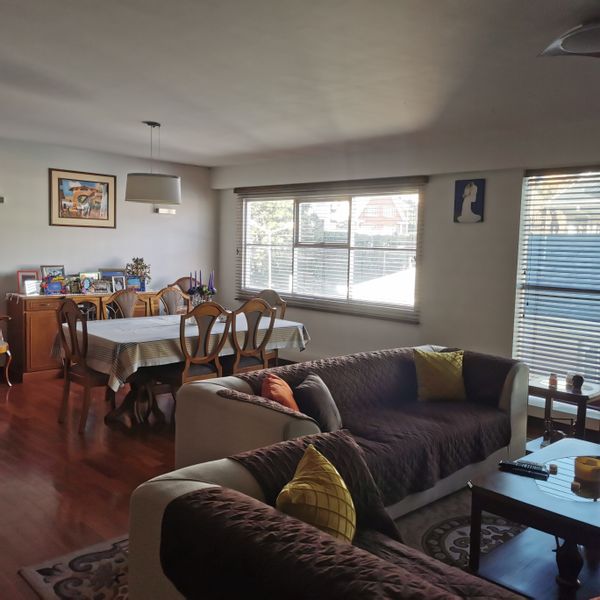 Casa de Henry esta ubicada en la mejor zona de la ciudad e La Paz La Zona Sur es el área residencial