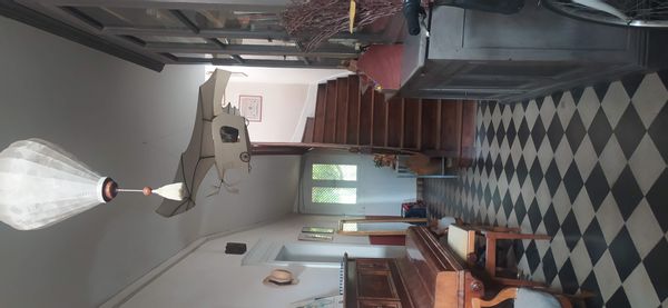 Veronique's house
