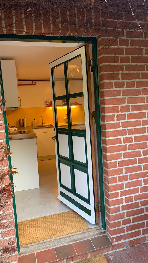 Ursula` s Gartenhaus, vom jedem Bett aus schaust du ins Grüne. Kinderspielzeug in Fülle und Sauna !