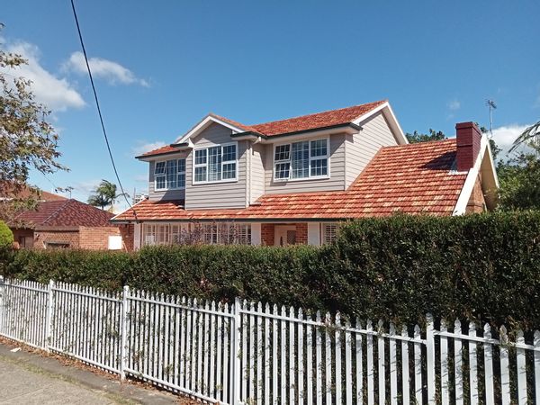 Claire's house