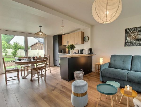 Maisonnette: mer à  5min, seulement en guest points.