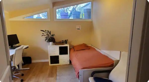 Chambre "Laurier" privée avec accès indépendant dans maison familiale