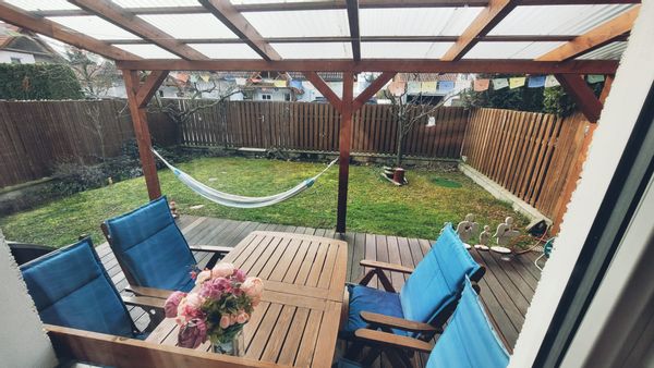 Baby friendly cosy home with a garden close to Prague center