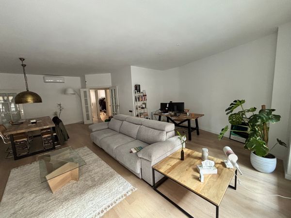 Beautiful 100m2 cosy flat in Castelldefels, 30 min to Barcelona and 30 min walking to the beach
