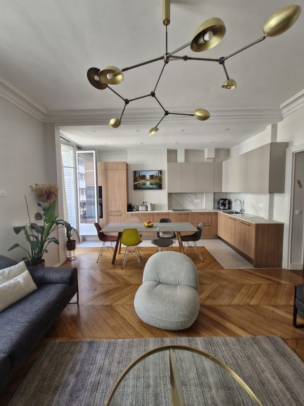 Delphines hus