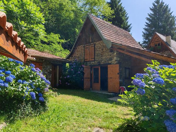 La maison de Pauline et Clément :  Bergerie rénovée, située en pleine montagne, 8 personnes