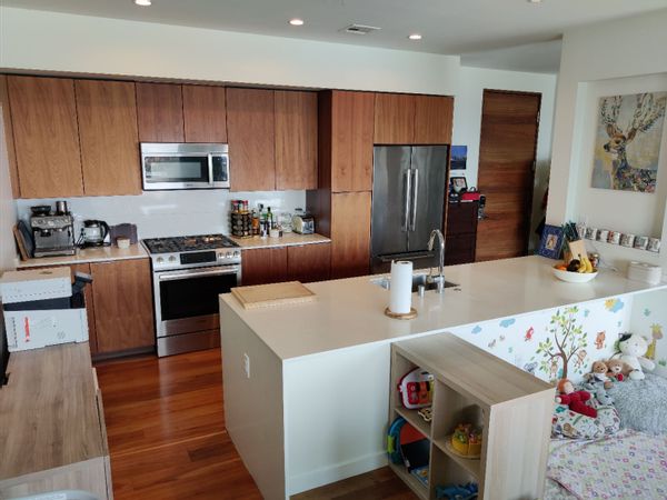 Apartment in resort-style complex one block from beach