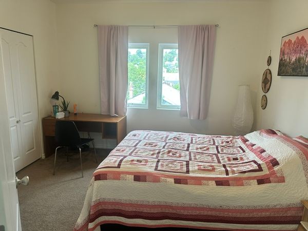 1 bedroom and 1.5 bathrooms in the heart of the city, but also walking distance to parks