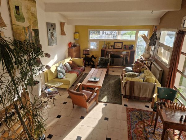 valerie's house