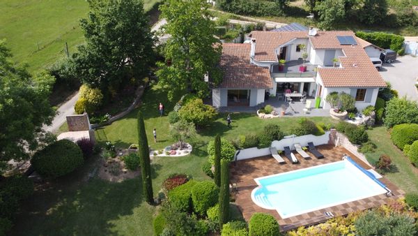 La maison de Marie-France et Stéphane en Isère et dans la vallée du Rhône