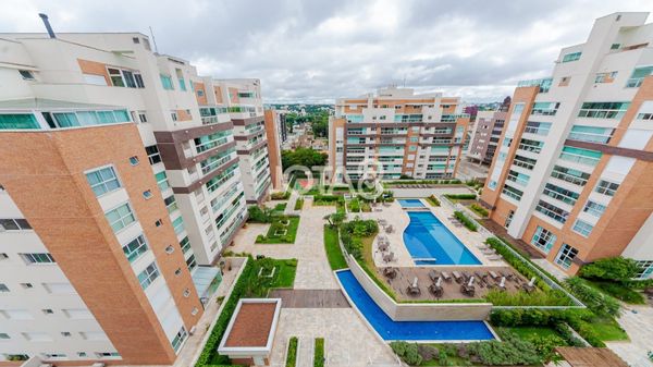 Condomínio clube em Curitiba, Paraná, Sul do Brasil, ideal para crianças e famílias.