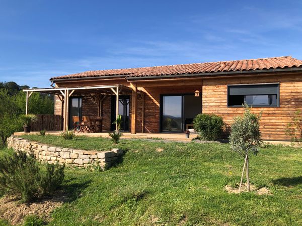 Ambiance zen, avec Jacuzzi + Piscine + Rivière