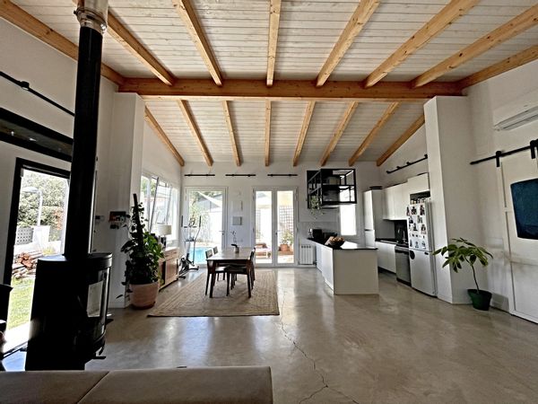 Maison ensoleillée à 10 minutes de Barcelone.