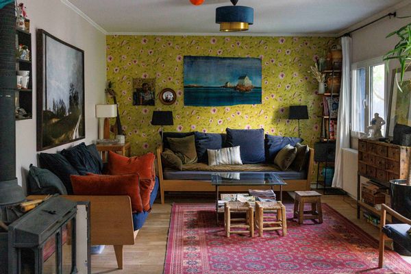 August available: spacious house 10 min from Paris