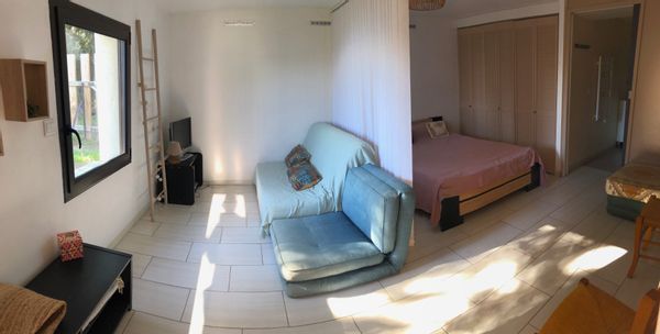 Bas de villa au début du Cap Corse. Indisponible l'été