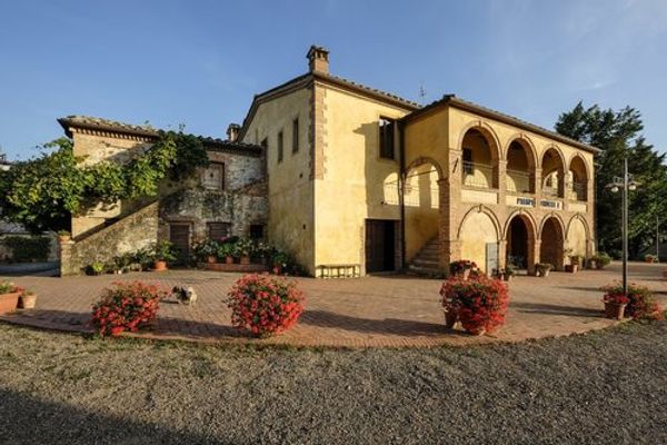 Farm House in the heart of Tuscany.