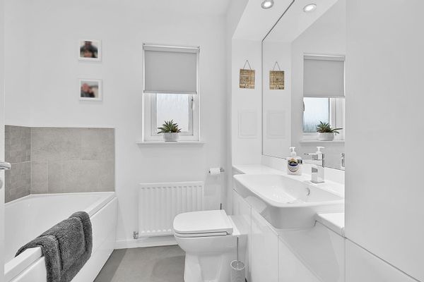 Family home in the coastal golf town Troon