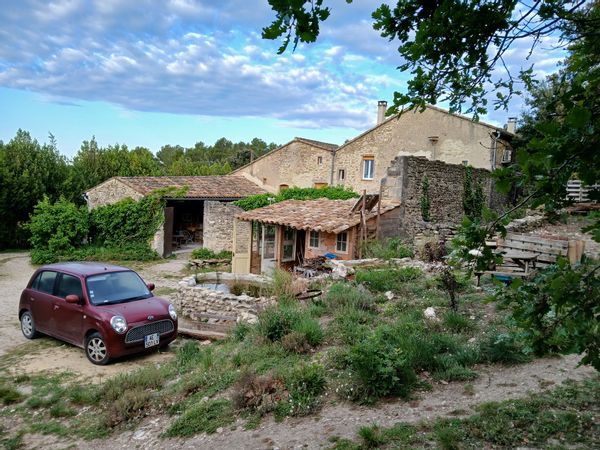 Laurent, Sev and cos hus