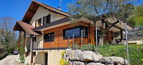 Adrien and Maureens hus