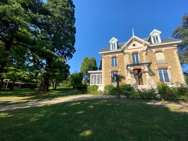 Elodie's house
