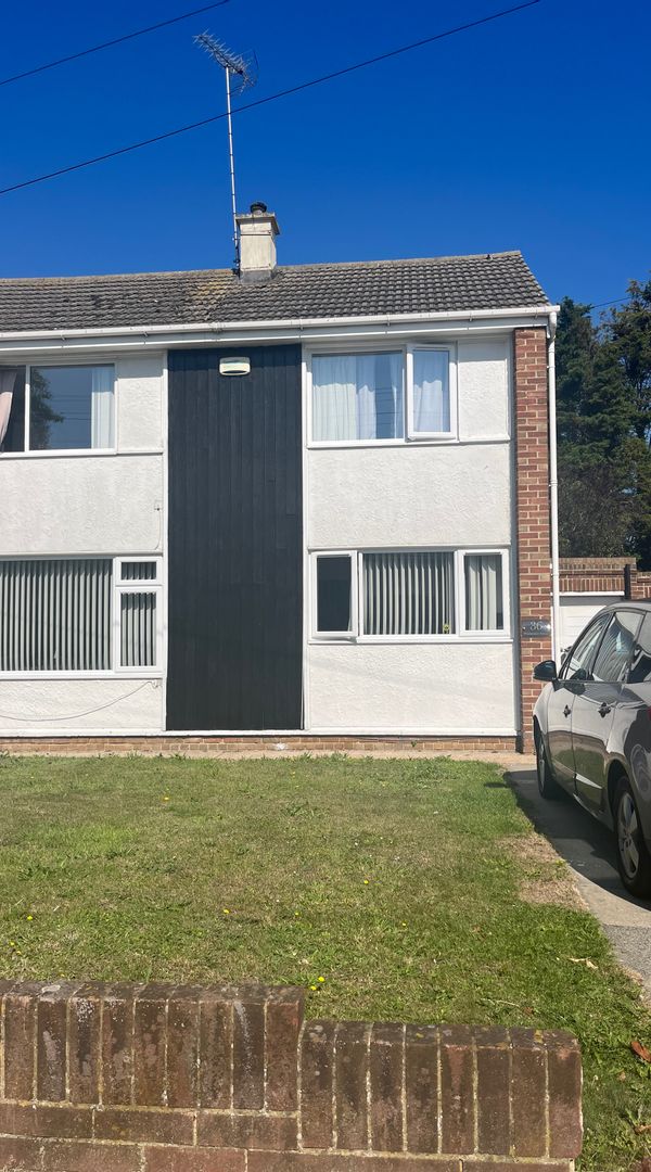 ☀️ 4 bedroom home in seaside town, 