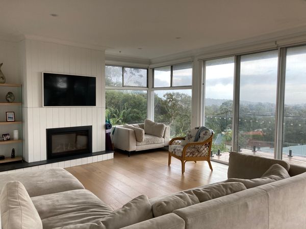 Sydney Northern Beaches bright and airy house with ocean views.