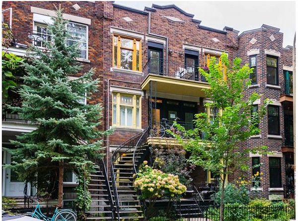 Studio apartment overlooking the park in Plateau neighbourhood