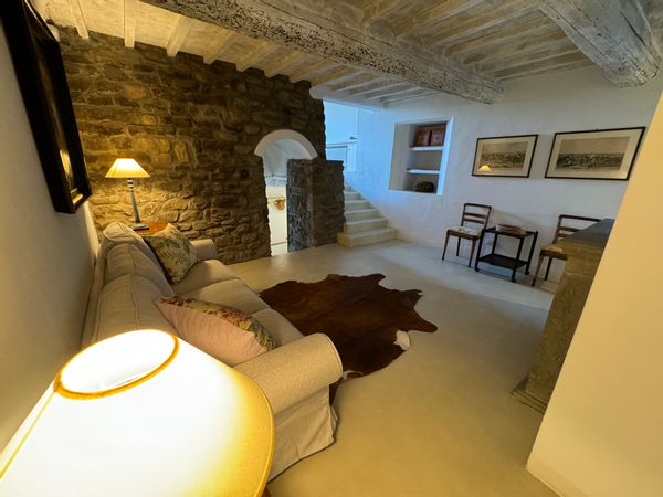 House In Medieval Burgo