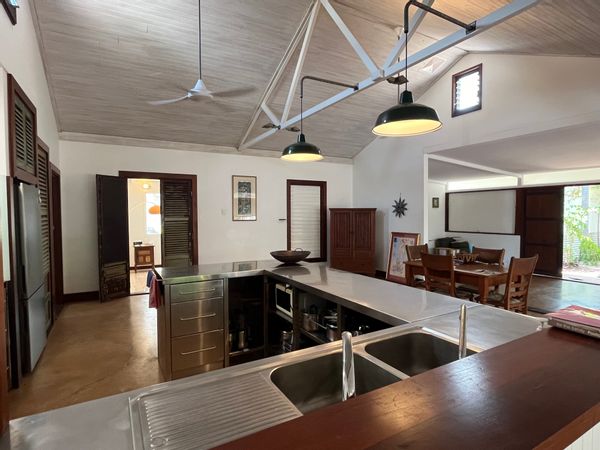 Old Broome Abode, spacious 5bd 4bth home/granny flat