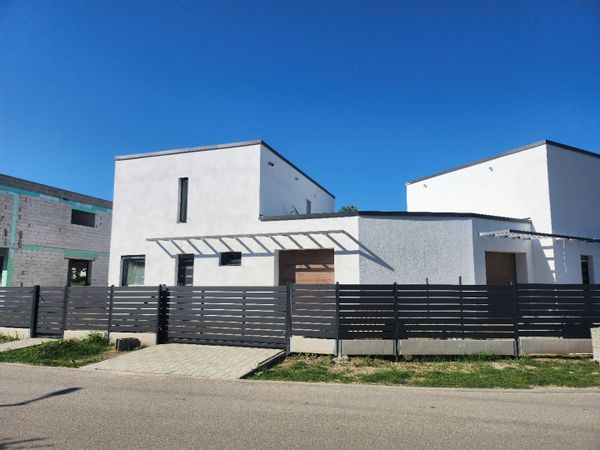 Peaceful Family Retreat Near Budapest – Dunaharaszti, Hungary (Exchange only)