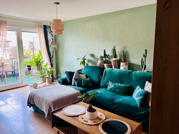 Notre havre de paix vous accueille entre vignes et montagnes.