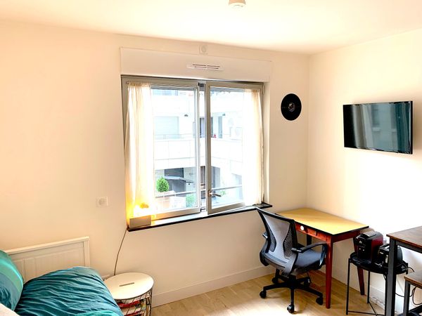 Studio parisien au calme, parfait pour explorer la ville autrement