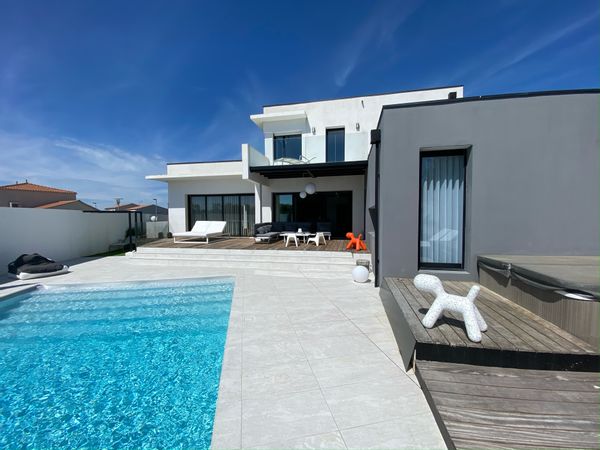Laure's house