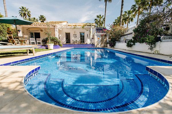 Maison Californienne à Marbella - 4 chambres - Piscine - 7min à pieds de la plage - 7 couchages