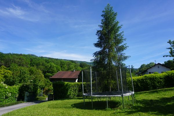 House with a big garden in Haute-Savoie, very close to Geneva (Switzerland)