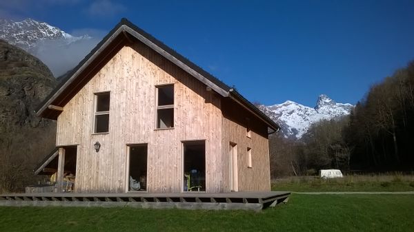 Aux portes des Ecrins // Pour cet été, nous recherchons un échange à l'Océan !