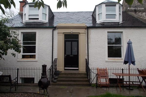 traditional scottish 19th century townhouse
