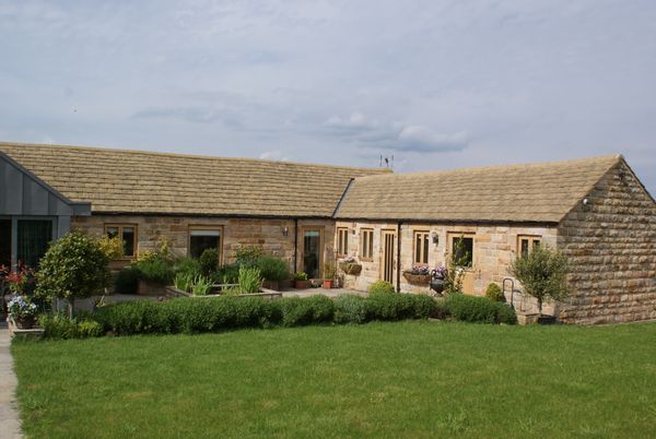 YORKSHIRE BARN CONVERSION SLEEPS 4 AMAZING VIEWS!