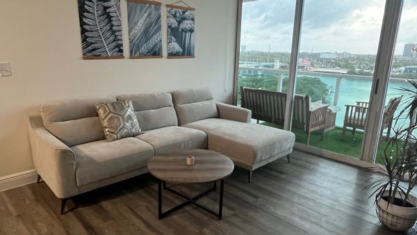 Olia's apartment with water view