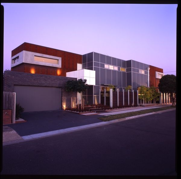 Stunning modern townhouse, winner of 7 Design & building awards.