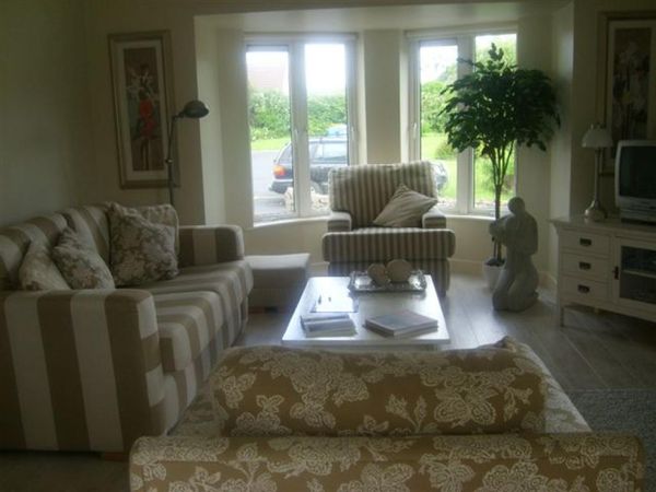 Connemara Luxury Surrounded by Sea, Mountains &amp; Lakes