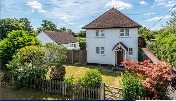 Cottage in semi rural Betchworth