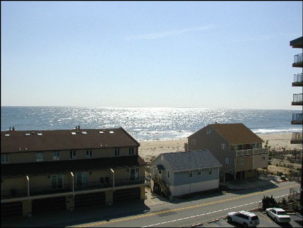 The Seatime Condominiums in Ocean City Maryland – Offering family weekly vacation rentals in North Ocean City MD.