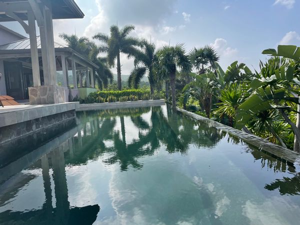 Luxury cottage in Four seasons Nevis