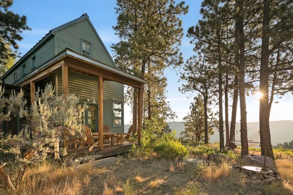 Gorgeous, Award-winning Colorado Retreat