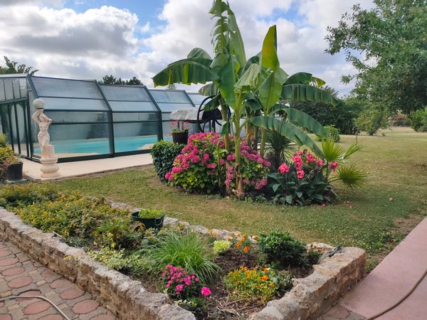 Renovated Charentais Cognac Distillery House with covered swimming pool